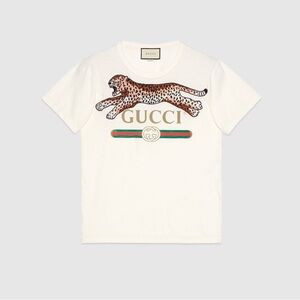 Gucci T-Shirt mit Gucci Logo und Leopard
